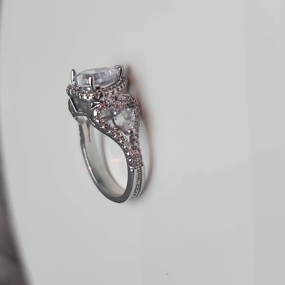 HEART HALO BLING RING - Picture 6 of 7